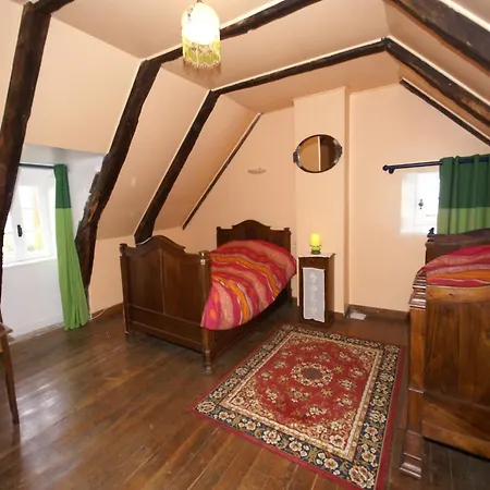 In Near Lot River Vakantiehuis Saint-Geniez-dʼOlt