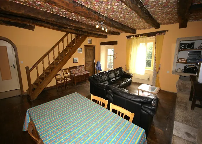 In Near Lot River Saint-Geniez-dʼOlt