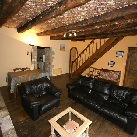 In Near Lot River Dom wakacyjny Saint-Geniez-dʼOlt